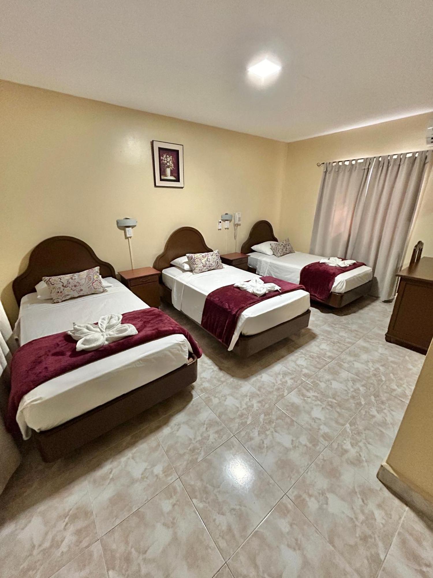 Hotel Madrid Chiriqui Давид Екстериор снимка