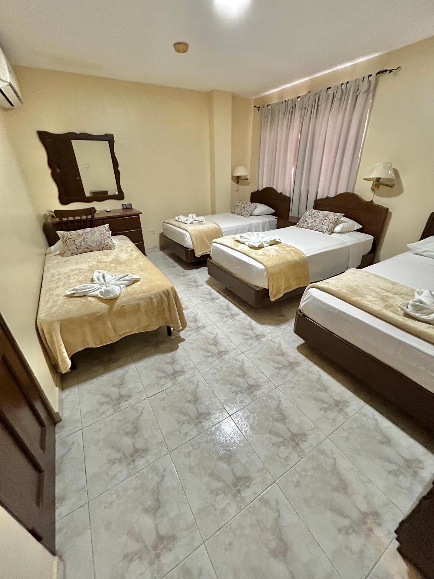 Hotel Madrid Chiriqui Давид Екстериор снимка